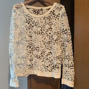 Chelsea28 (Nordstrom) Top. Size: L